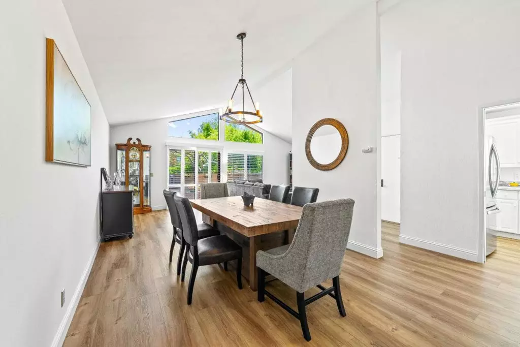 Carmel, CA 93923,3850 Rio RD #63