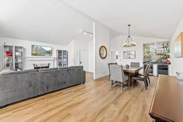 Carmel, CA 93923,3850 Rio RD #63