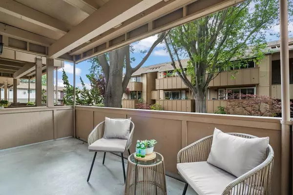 Palo Alto, CA 94303,2466 W Bayshore RD #5