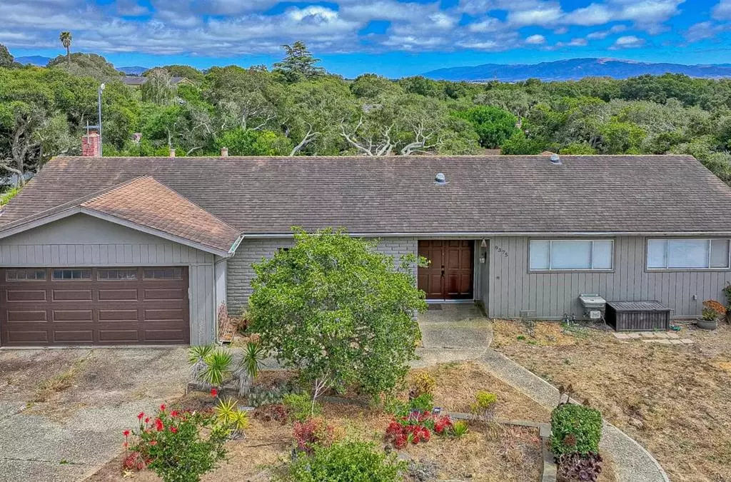 Salinas, CA 93907,9375 Bur Oak PL