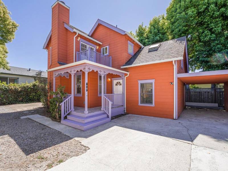 807 Laurel ST, Santa Cruz, CA 95060