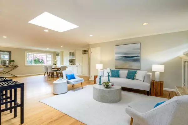 Half Moon Bay, CA 94019,607 Alsace Lorraine Ave