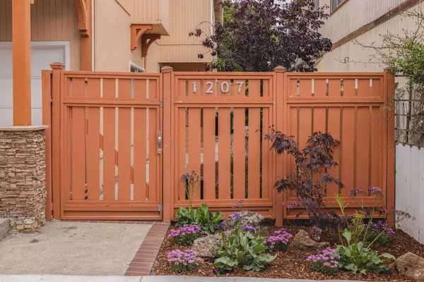 Pacific Grove, CA 93950,1207 David AVE