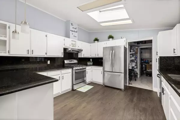 Sunnyvale, CA 94089,1220 Tasman CT