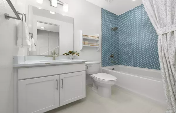 San Mateo, CA 94403,2305 Red Oak CT