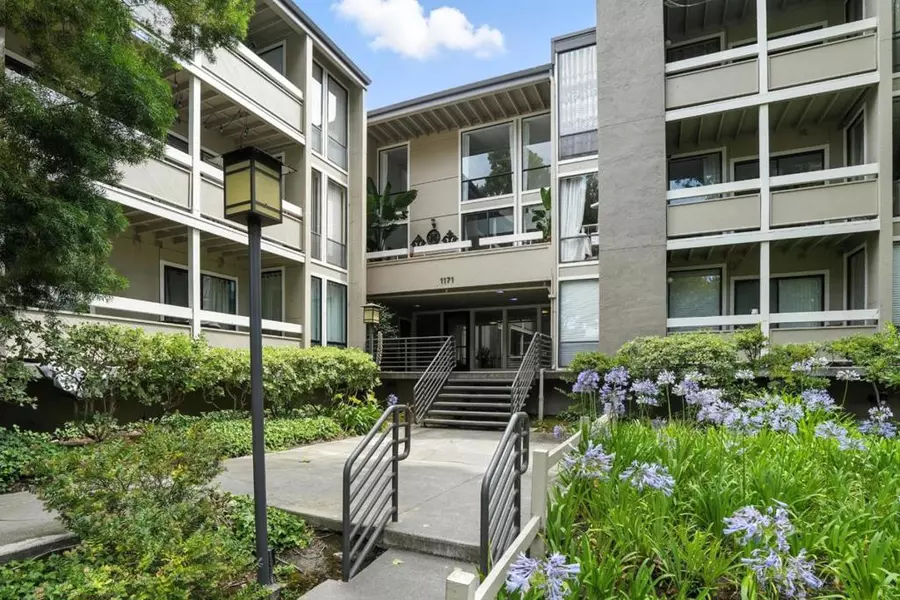 1171 Compass LN #211, Foster City, CA 94404