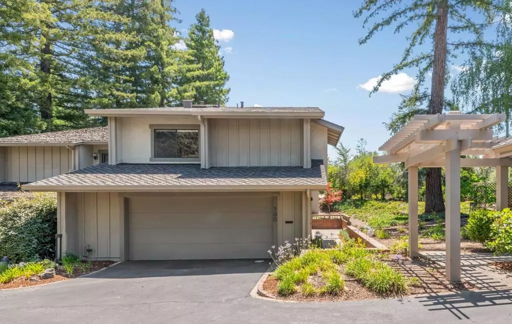 Menlo Park, CA 94025,700 Sand Hill CIR