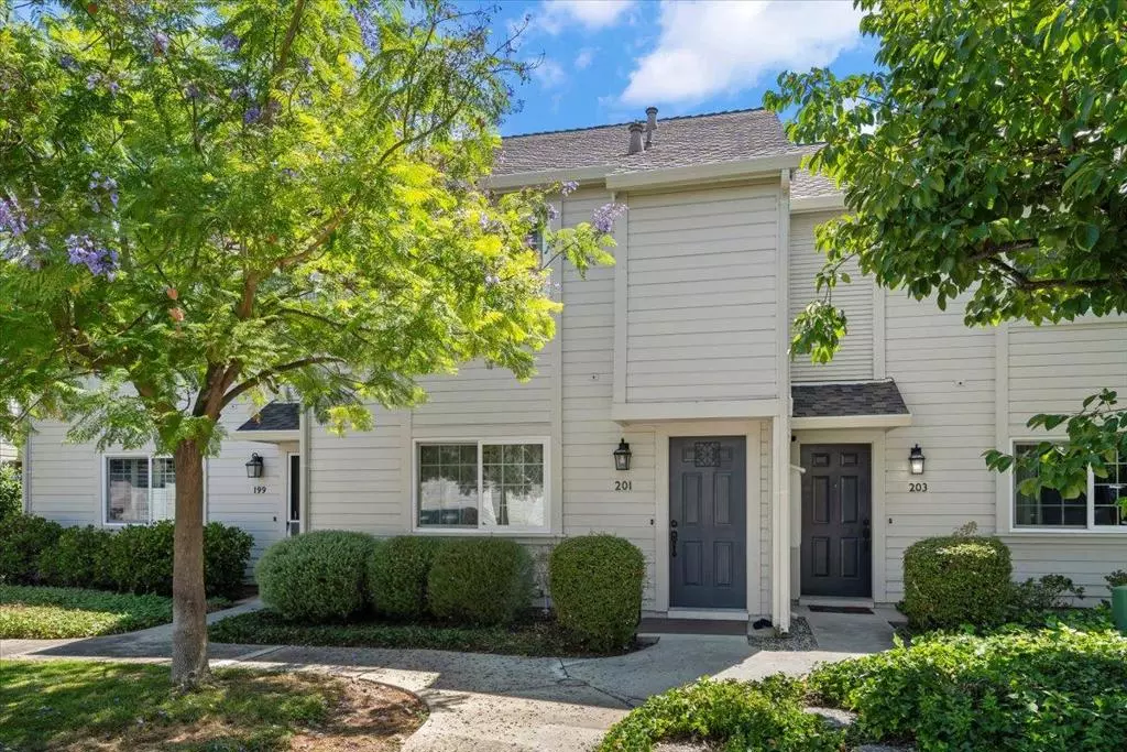 Campbell, CA 95008,201 Shelley AVE