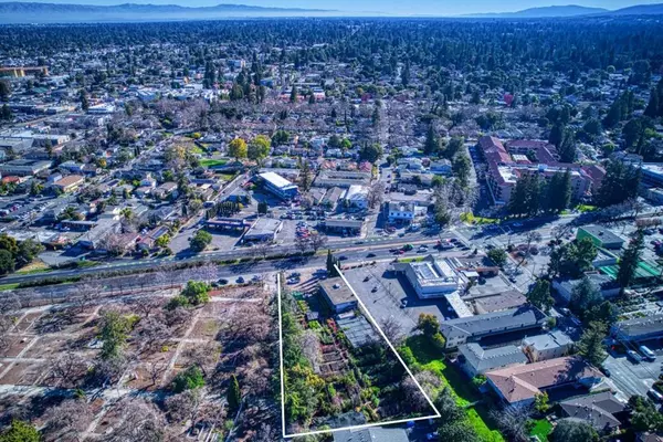 Redwood City, CA 94061,332 Woodside RD