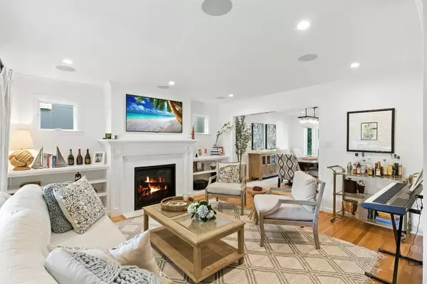 Burlingame, CA 94010,1427 Paloma AVE