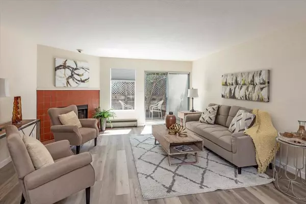 Menlo Park, CA 94025,165 E Okeefe ST #17