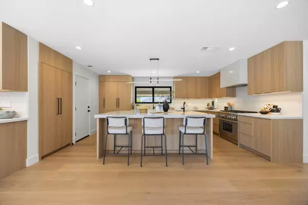 San Mateo, CA 94402,510 Yale DR