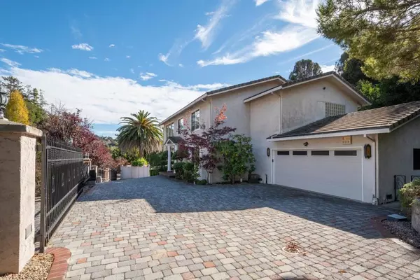 Hillsborough, CA 94010,1285 Tartan Trail RD