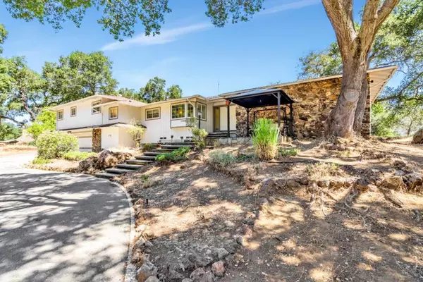 Morgan Hill, CA 95037,17408 Blue Jay DR