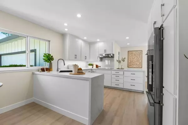 Los Gatos, CA 95032,16251 Lilac LN