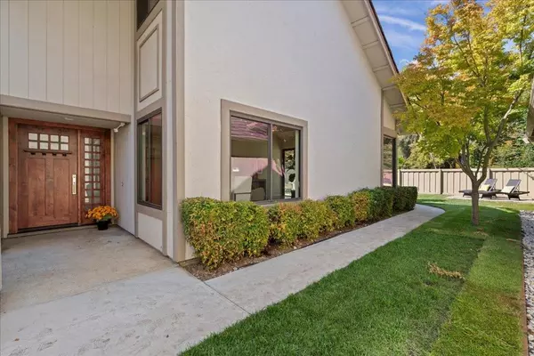 Cupertino, CA 95014,22113 Stocklmeir CT
