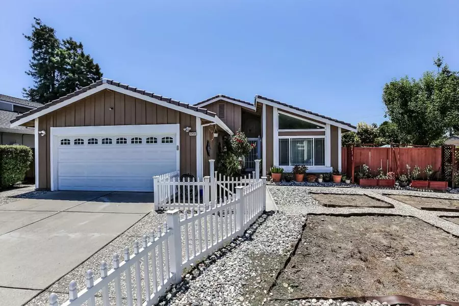 33456 Caliban DR, Fremont, CA 94555