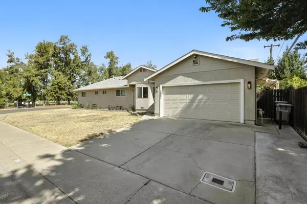 Sacramento, CA 95822,2051 56th AVE
