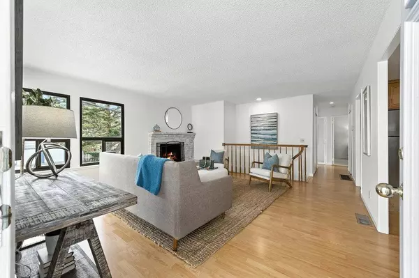 Pacifica, CA 94044,1527 Terra Nova BLVD