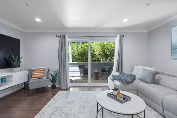 Santa Cruz, CA 95060,41 Grandview ST #702