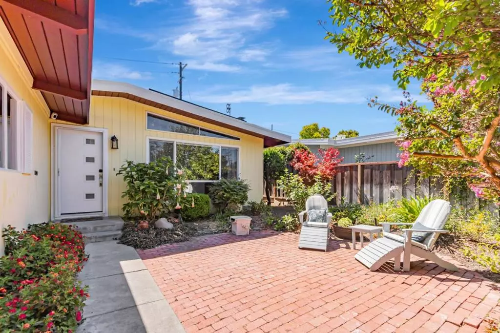 Mountain View, CA 94043,315 Anna AVE