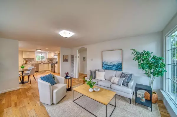 Capitola, CA 95010,1749 43rd AVE