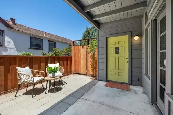 Palo Alto, CA 94306,2091 Harvard ST