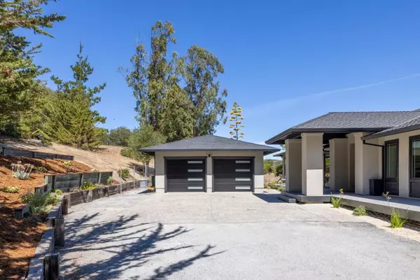 Salinas, CA 93908,89 Robley RD