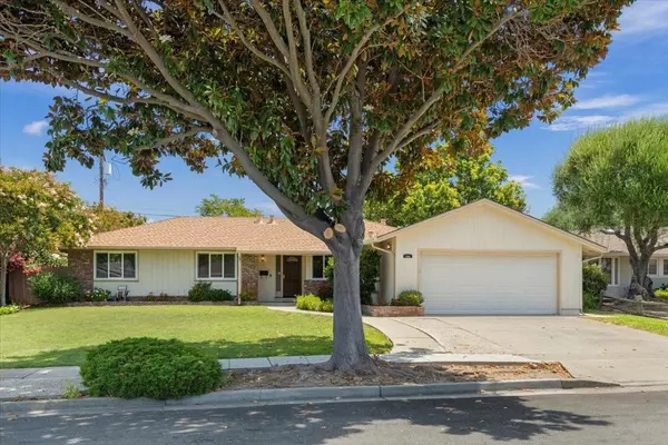 Sunnyvale, CA 94087,1526 Bedford AVE