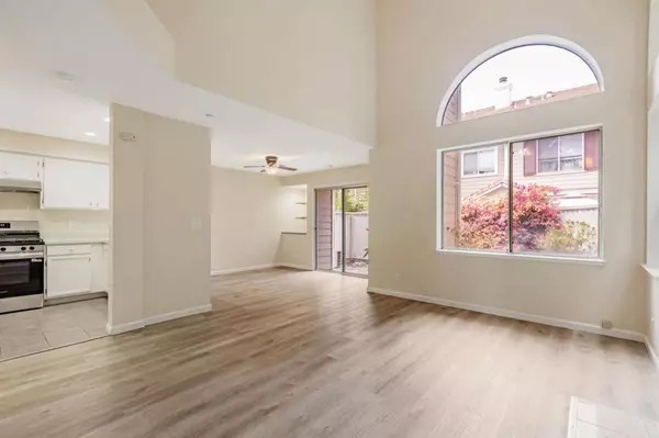 San Jose, CA 95119,6121 Lambeck LN