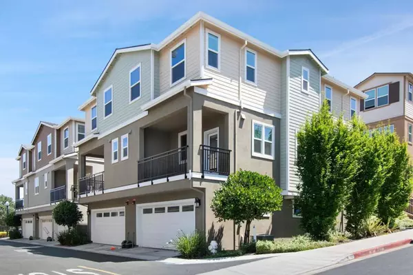 Martinez, CA 94553,905 Tierney PL