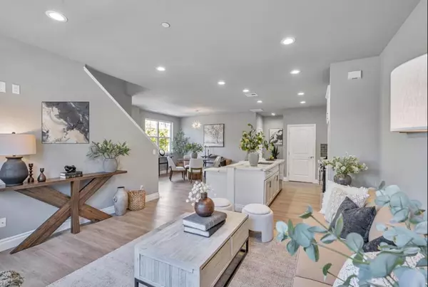 Hayward, CA 94544,24753 O'neil AVE