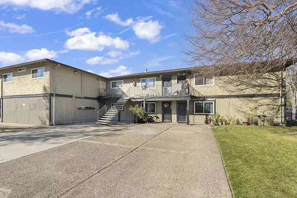 7487 Rogers LN, Gilroy, CA 95020