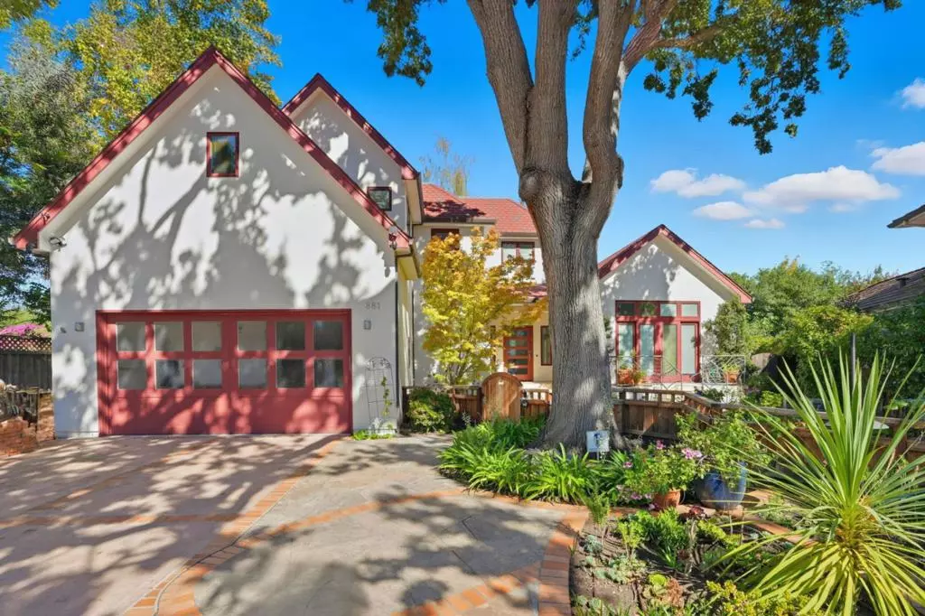 Palo Alto, CA 94303,881 Northampton DR