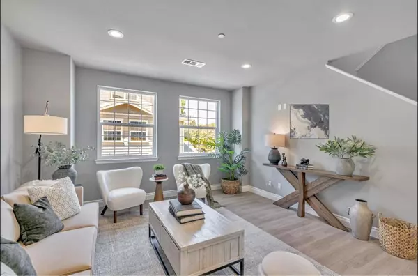 Hayward, CA 94544,24757 O'Neil AVE