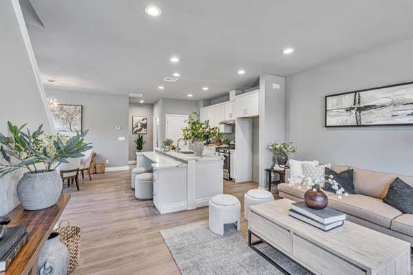 Hayward, CA 94544,806 Maybeck PL