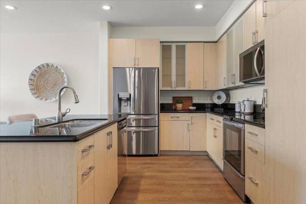 Santa Cruz, CA 95060,2030 N Pacific AVE #329