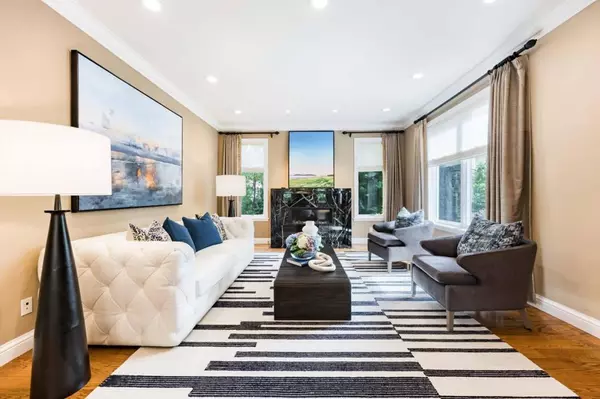 Palo Alto, CA 94306,579 Glenbrook DR