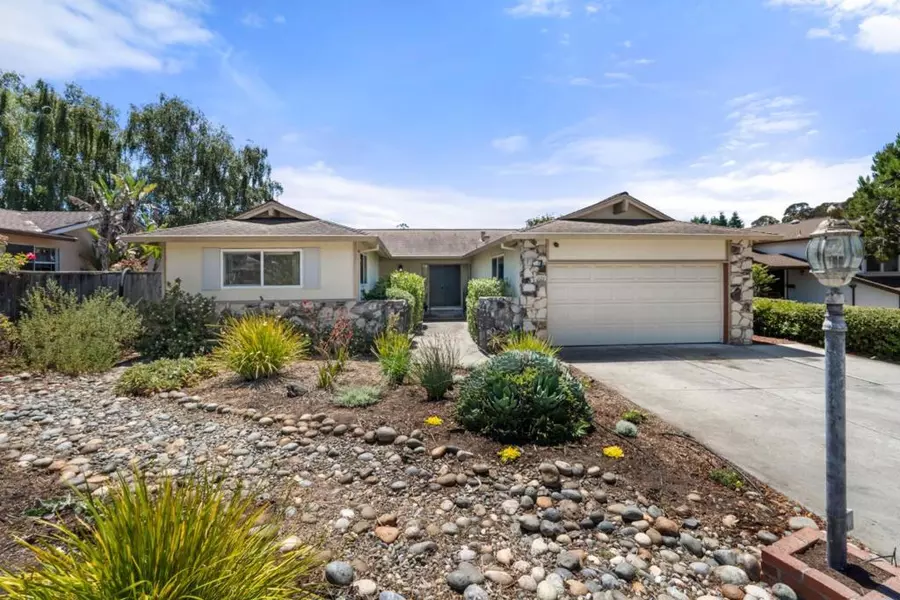 221 Segre PL, Santa Cruz, CA 95060