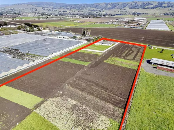 Gilroy, CA 95020,7381 Furlong AVE
