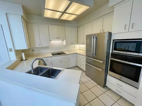 Mountain View, CA 94040,1124 Carlos Privada