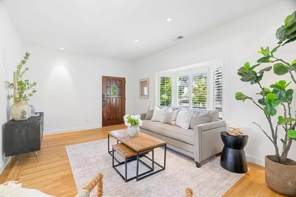 San Mateo, CA 94402,1223 Rhus ST