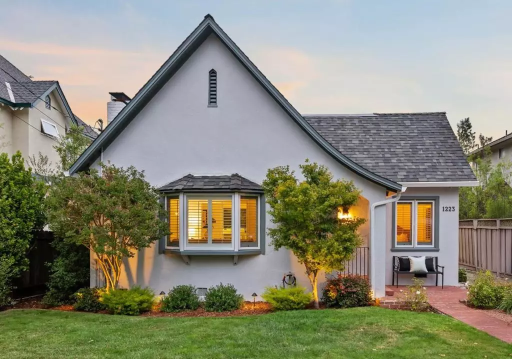 San Mateo, CA 94402,1223 Rhus ST