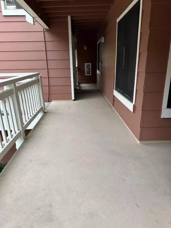 San Francisco, CA 94134,808 Red Leaf CT