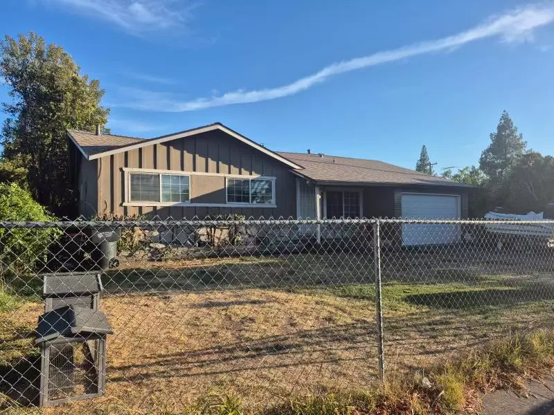 1560 Ferran AVE, Sacramento, CA 95832