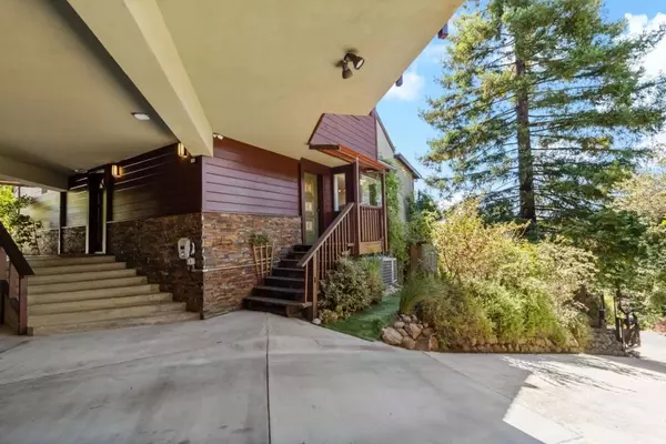 Redwood City, CA 94062,711 W California WAY
