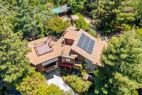 Woodside, CA 94062,711 W California WAY