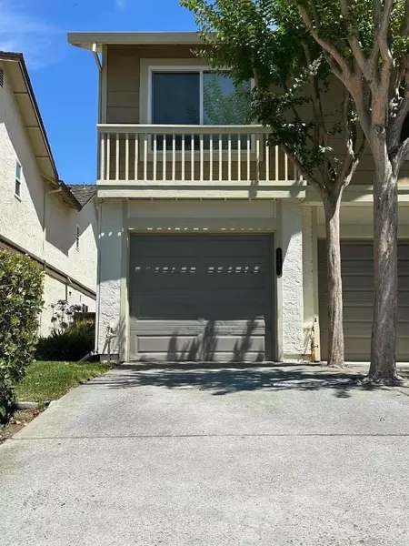 3248 Rocky Water LN, San Jose, CA 95148