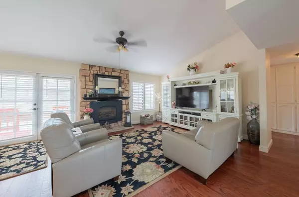 Salinas, CA 93907,9891 Equestrian PL