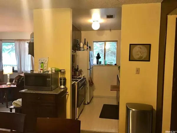 1736 Fremont CT, Davis, CA 95618